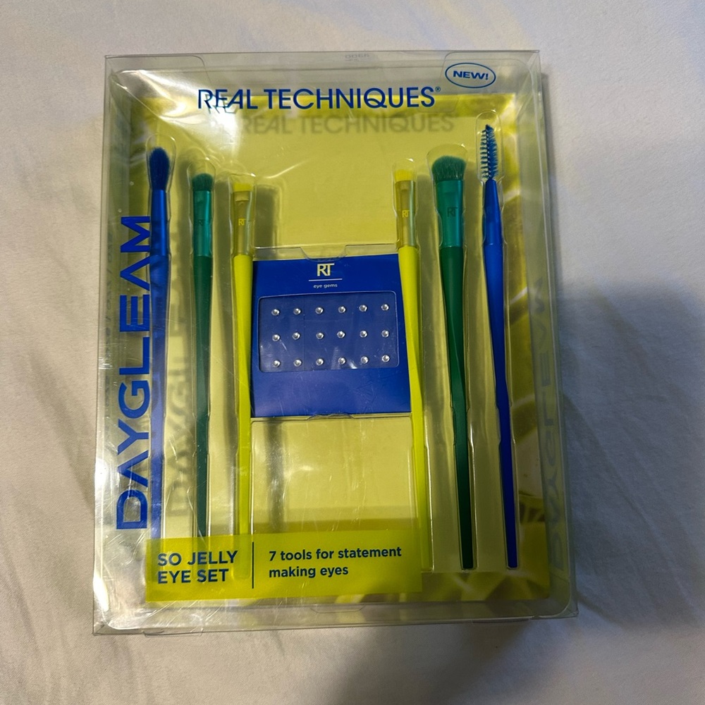 real technique eyeshadow brush set‎